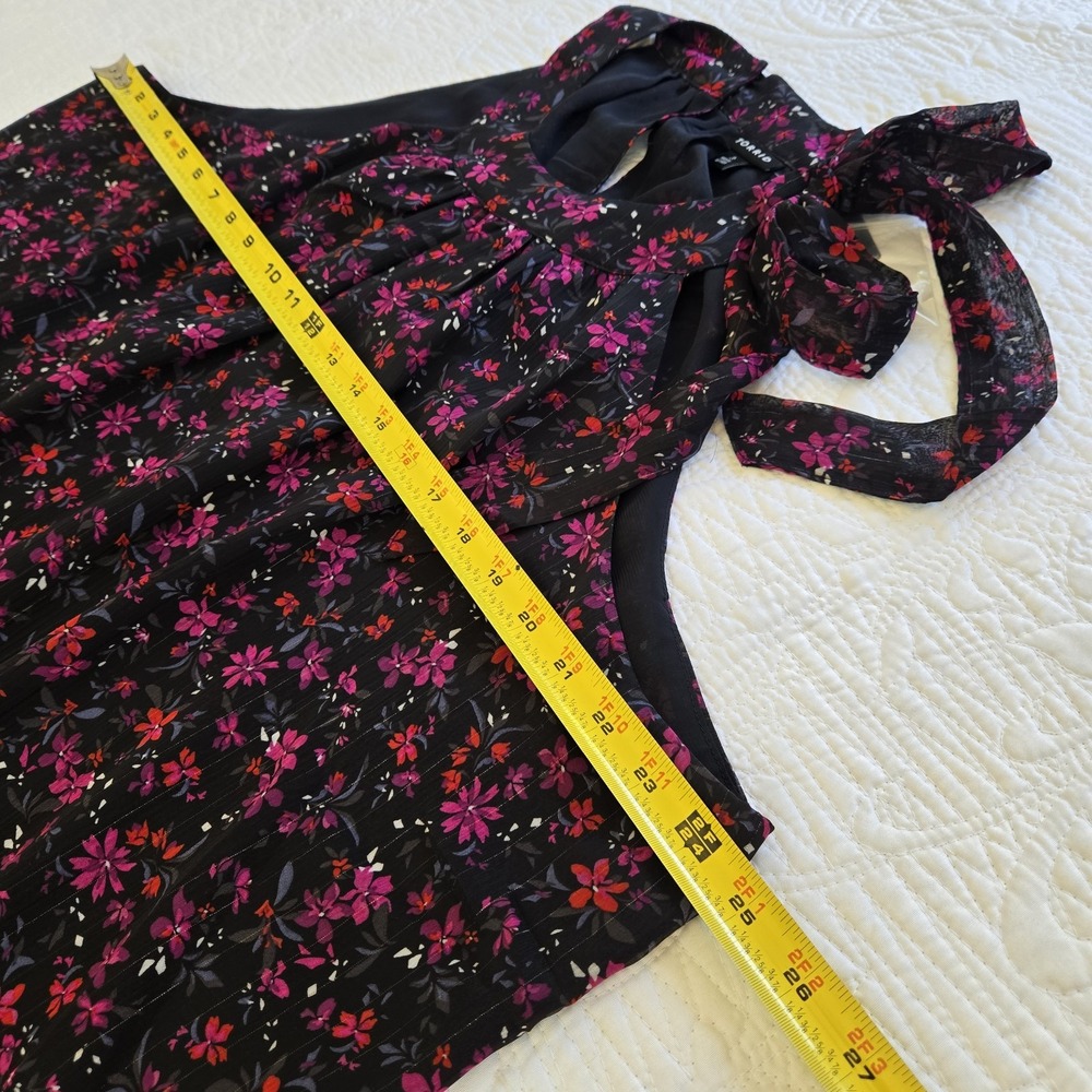 NWT Torrid Crinkle Lurex Chiffon Halter Top Black Floral Flowy Bow 3X 22-24 - Picture 7 of 12